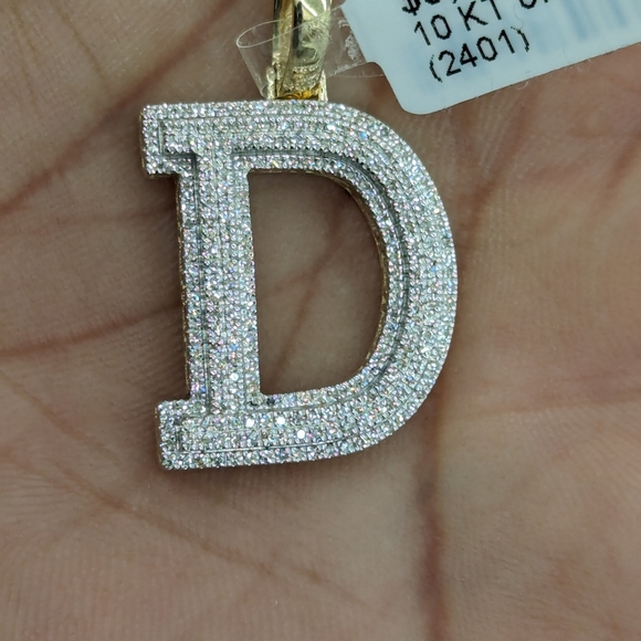 Real Diamond 10kt Gold Initial D Block Letter D Pendant - Picture 3 of 8